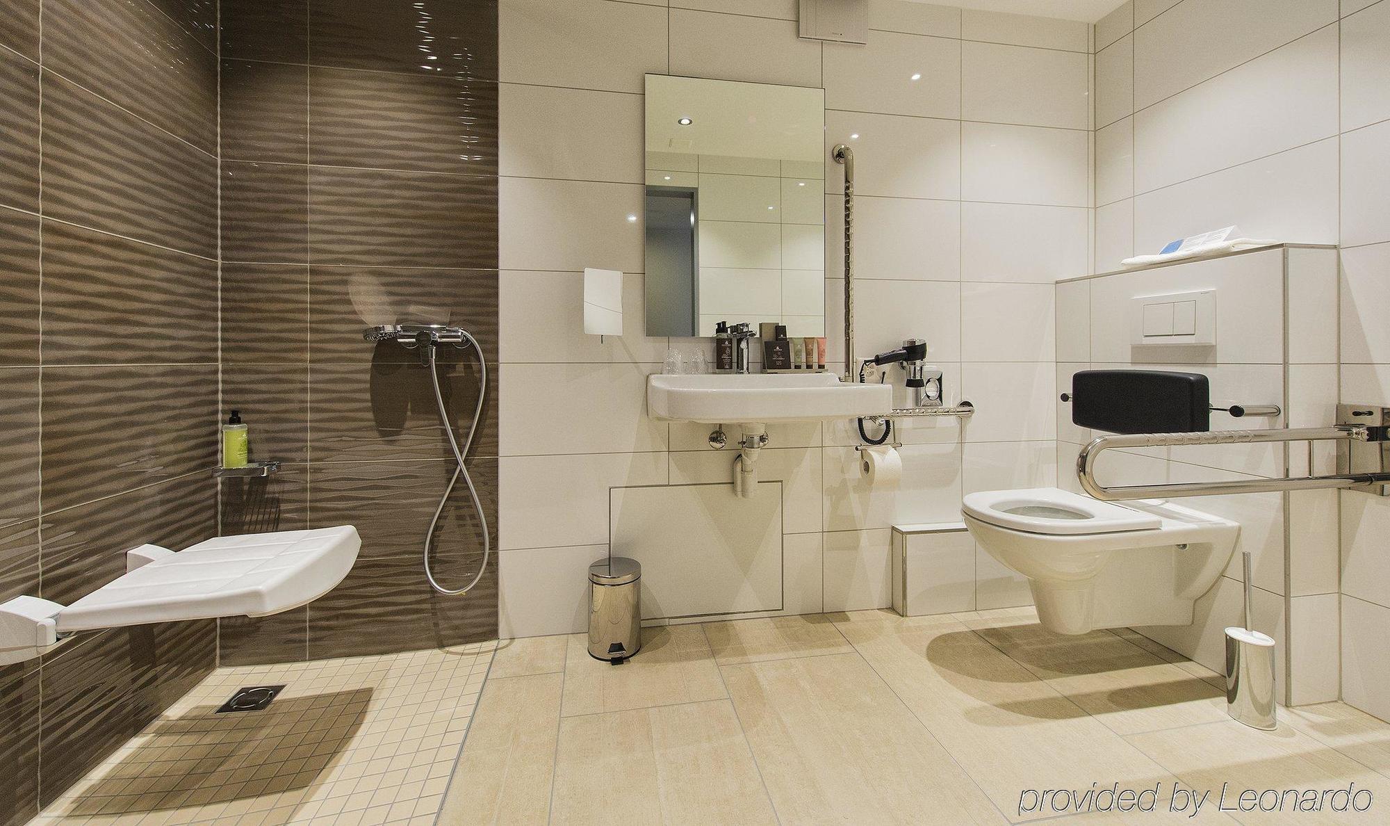 Seminarhotel Am Aegerisee 4*